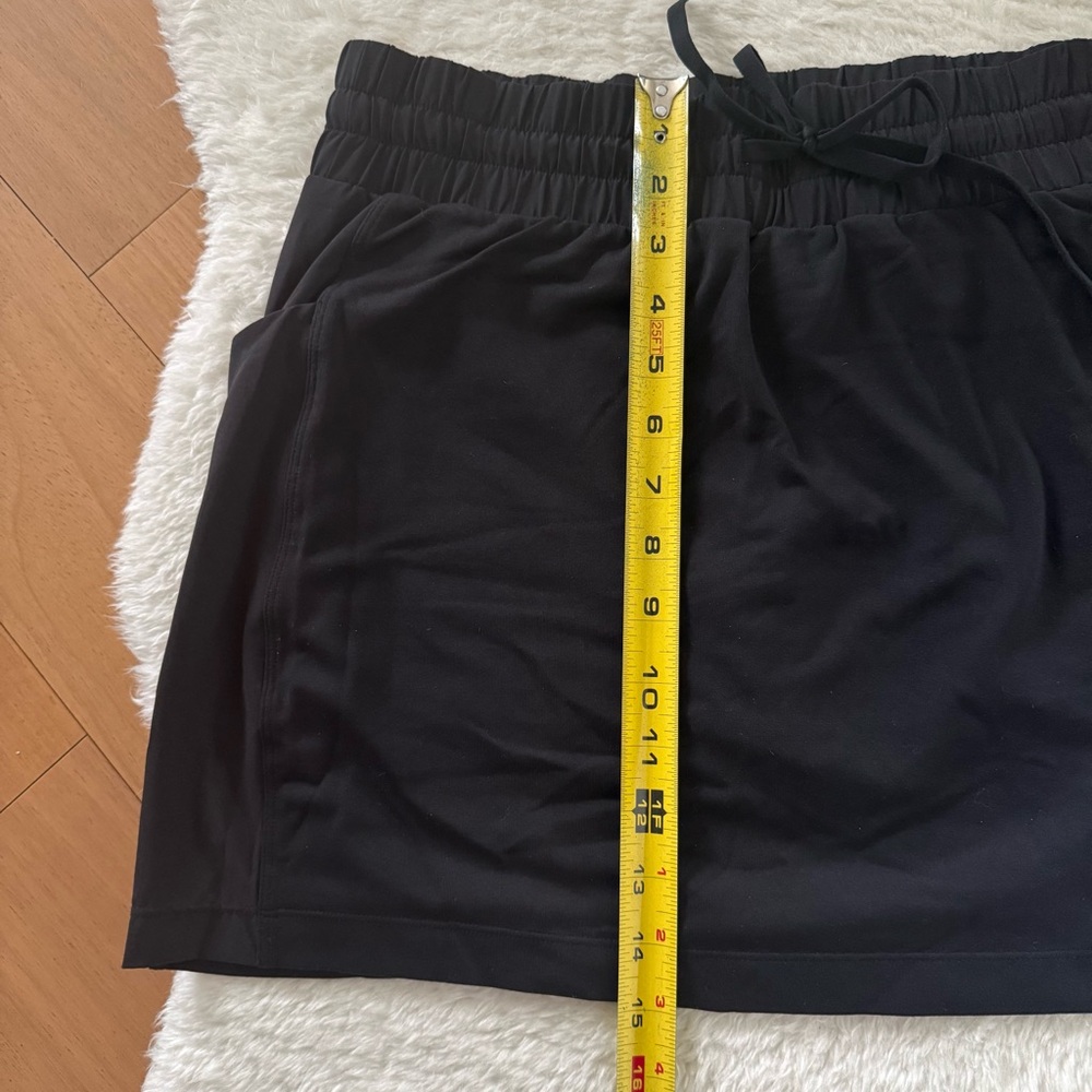 Black Athleta Excursion skort, size small - image 5